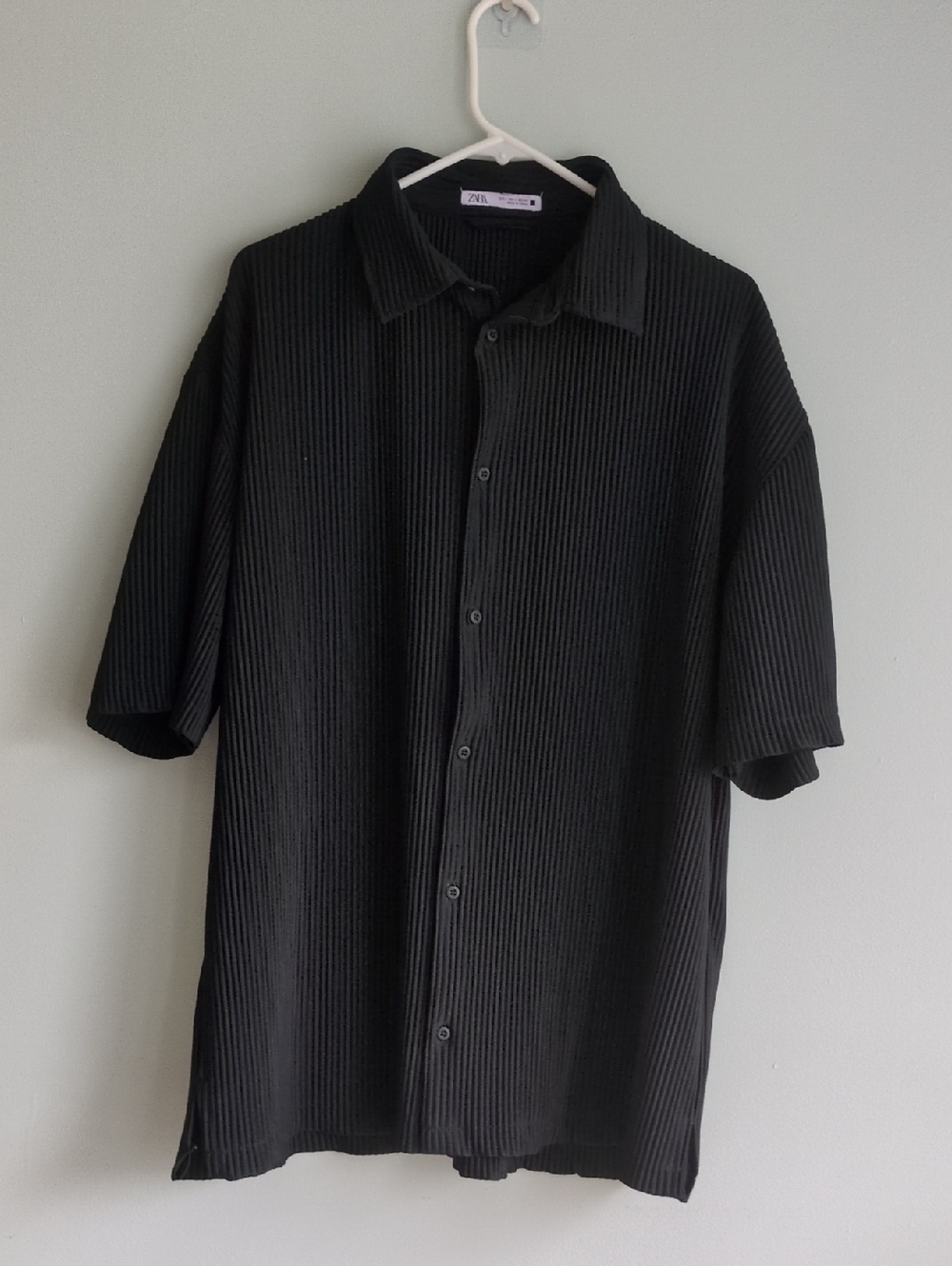 Zara Black Ribbed Short-Sleeve Button-Down Shirt